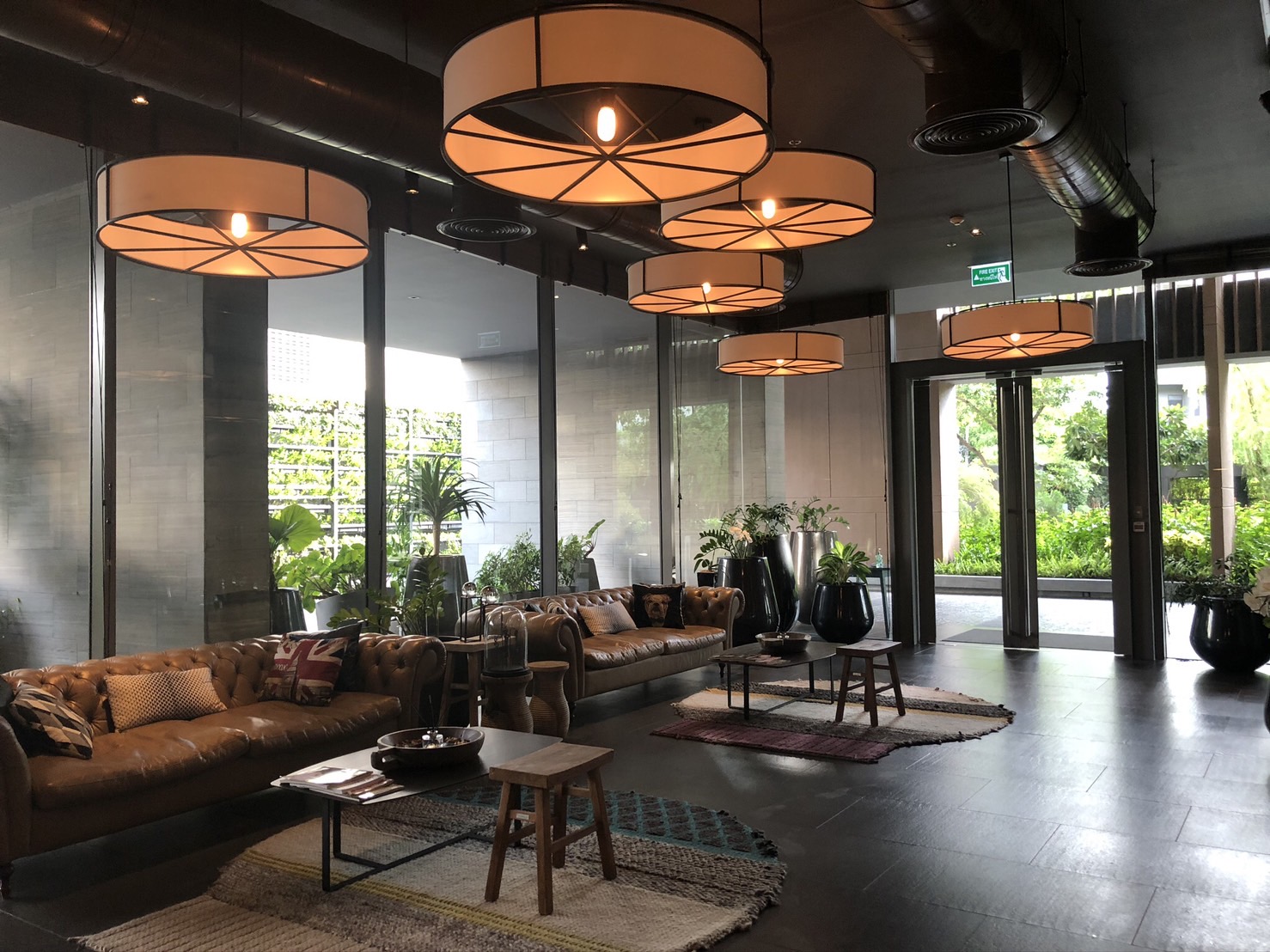 ให้เช่าคอนโด 1 ห้องนอน The Lofts Ekkamai (เดอะ ล็อฟท์ เอกมัย) 100 meter from BTS Phrakanong