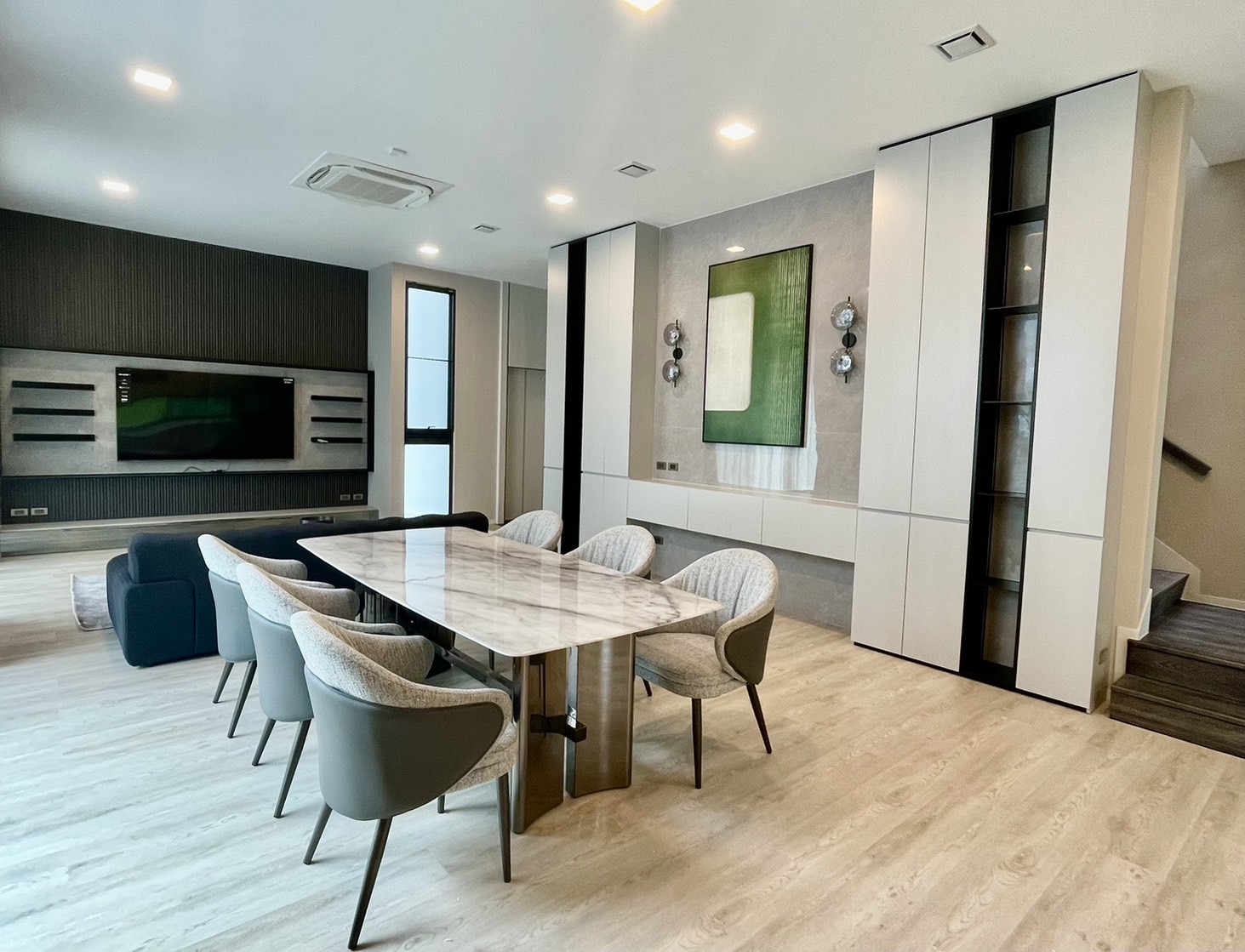 🏠 เช่าด่วน!!! พร้อมเข้าอยู่ VIVE 2 กรุงเทพกรีฑา (VIVE 2 Krungthep Kreetha) บ้านเดี่ยว 3 ชั้น มีลิฟท์ส่วนตัว ตกแต่งครบ พร้อมหิ้วกระเป๋าเข้าอยู่ได้เลย!