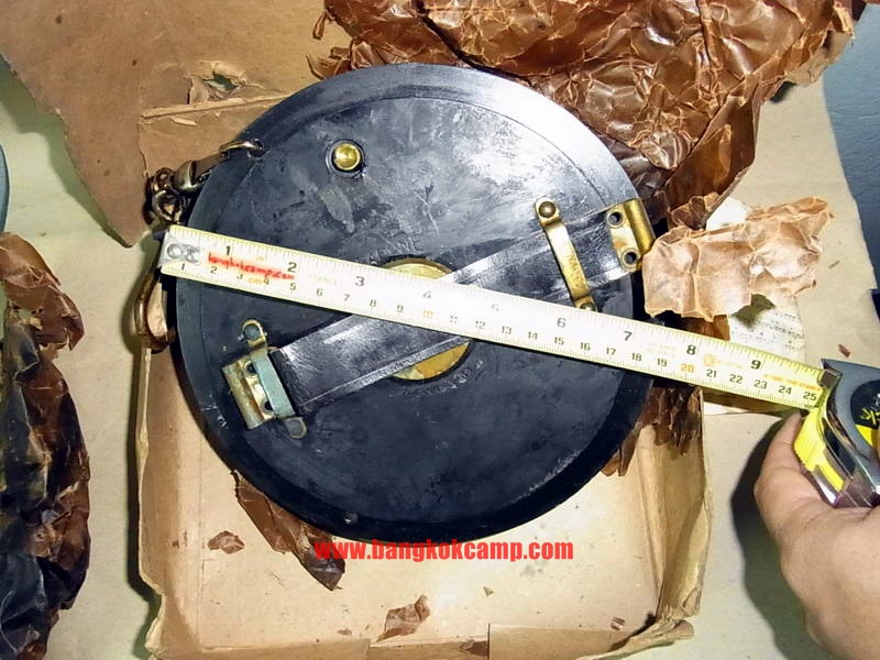 ตลับเมตรที่ดิน อังกฤษ.... Made in ENGLAND แท้..ใหม่เก่าเก็บ..ใช้งานได้ปกติ กล่องเดิม พร้อมใบเซอร์ครับ