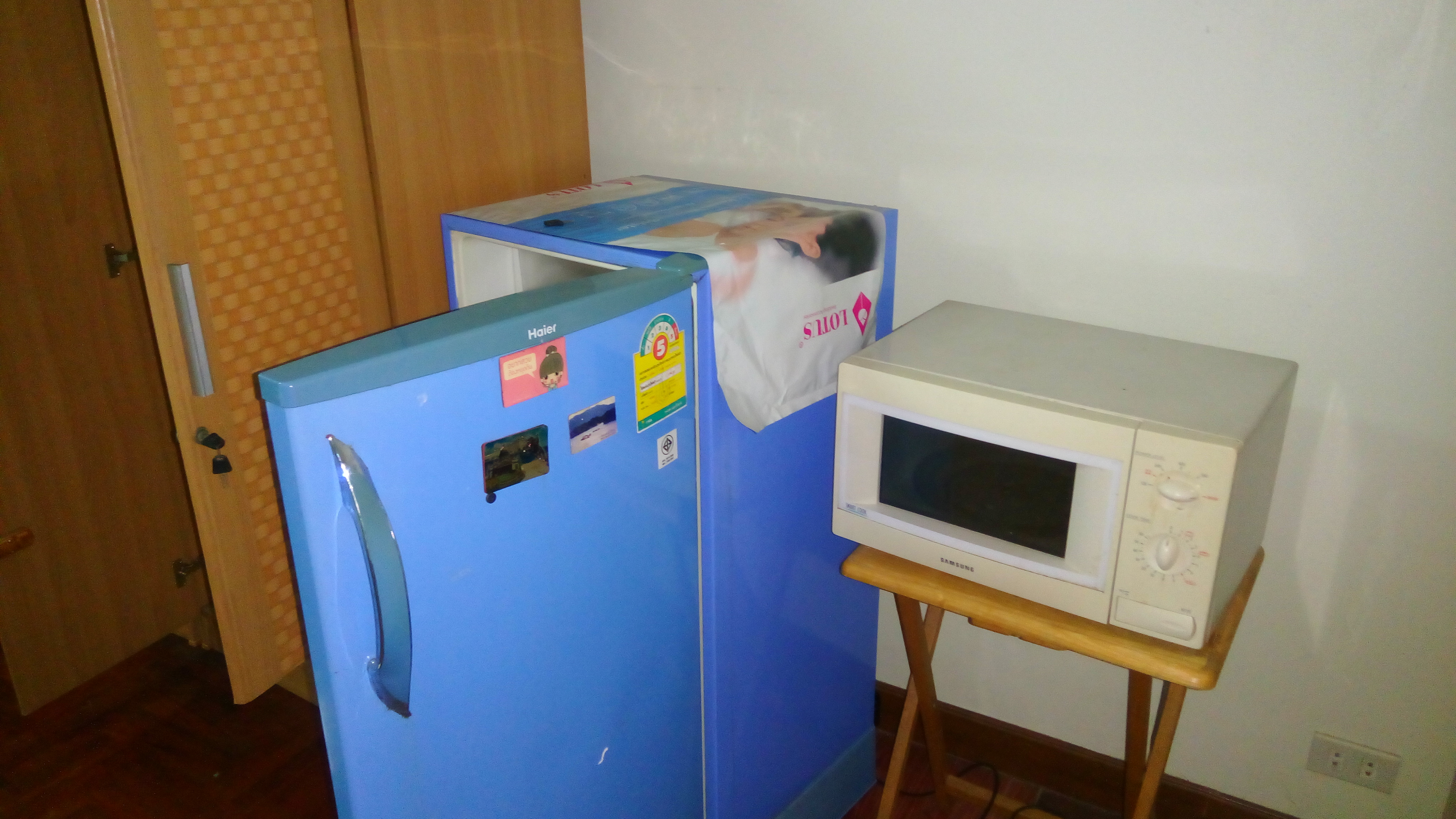 ให้เช่าอพาร์ทเม้นท์เซอร์วิส Ratchathewi Tower ราชเทวี ทาวเวอร์ ห้องสตูดิโอ ขนาด 35 ตรม ชั้น 15