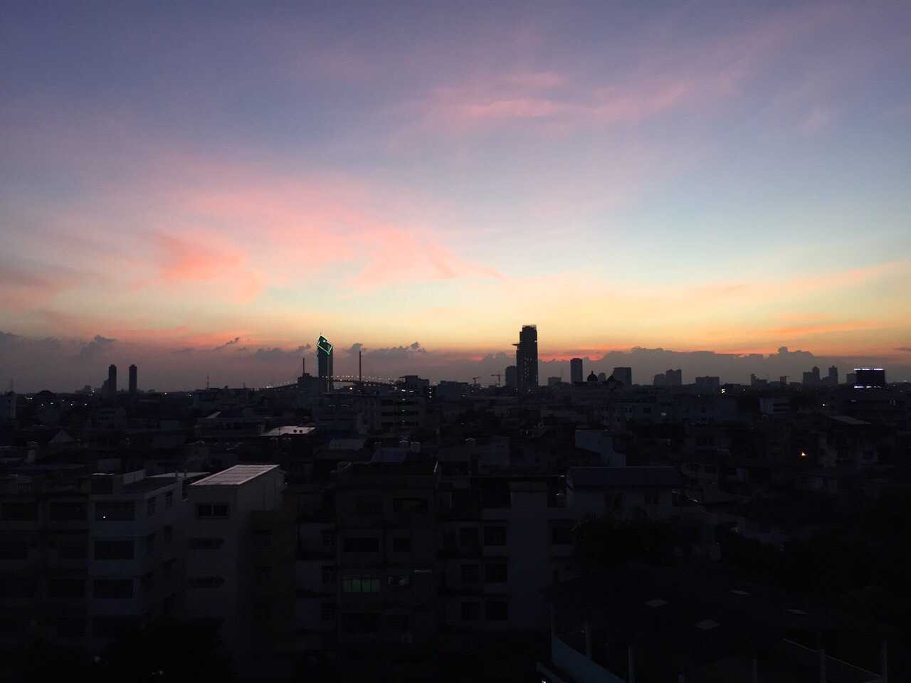 คอนโด The Trust Residence รัชดา-พระราม3 เดอะทรัสต์ เรสซิเด้น พระราม 3 ราคา 2.35 ล้าน ห้อง 1 ห้องนอน 1 ห้องน้ำ