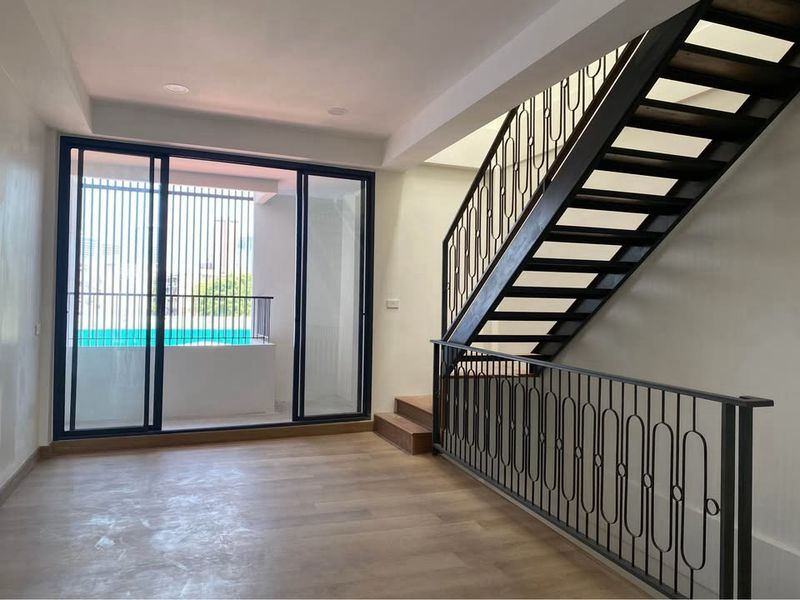 ðĒ āļāļēāļĒāļāļēāļāļēāļĢāļāļēāļāļīāļāļĒāđ 4.5 āļāļąāđāļ āļāļāļĒāļāļĢāļ°āļāļēāļŠāļāđāļāļĢāļēāļ°āļŦāđ 33 / For Sale Commercial Building Prachasongkroh 33