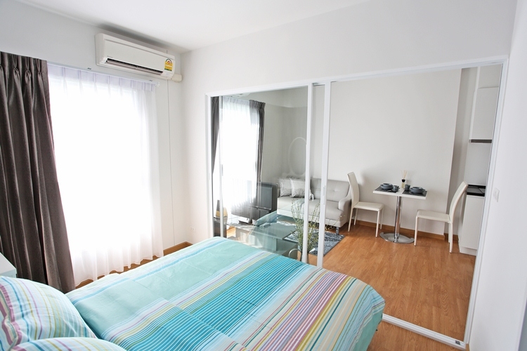 คอนโด พาร์คแลน @ รัชดา – วงศ์สว่าง The Parkland Ratchada-Wongsawang มีห้องให้เลือกหลายห้อง ราคาค่าเช่าตั้งแต่ 12,000 – 15,000 บาท/เดือน ห้องสตูดิโอ 1 ห้องนอน ชั้น วิว เลือกได้ตามต้องการ