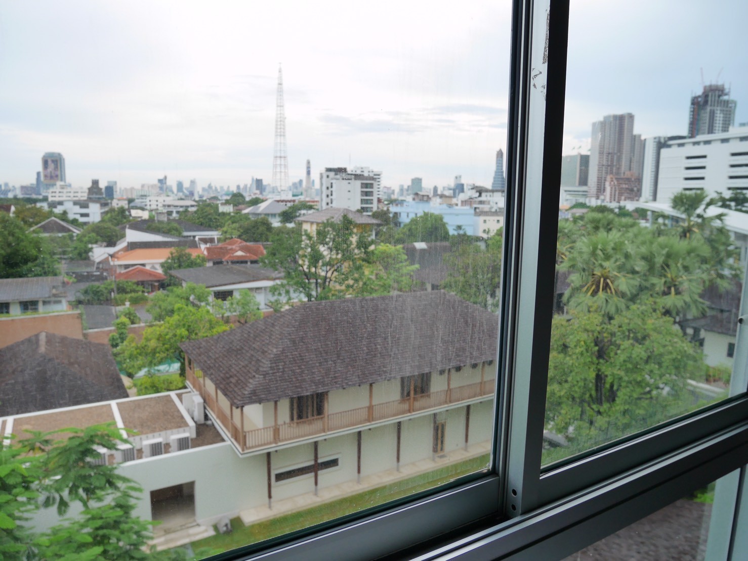 ขาย / เช่า คอนโด เอเทรี่ยม พหลฯ – สุทธิสาร Atrium Phahol – Suthisarn ห้องสตูดิโอ 1 ห้องน้ำ