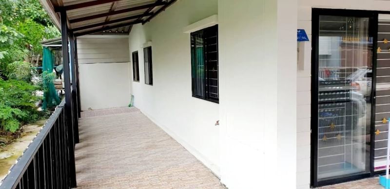 ให้เช่าบ้าน 15,500 บาท ต่อเดือน ทาวน์โฮม 2 ชั้น บ้านพฤกษา 58/2 ลาดกระบัง-สุวรรณภูมิ ถนน ลาดกระบัง 54 ศรีวารีน้อย