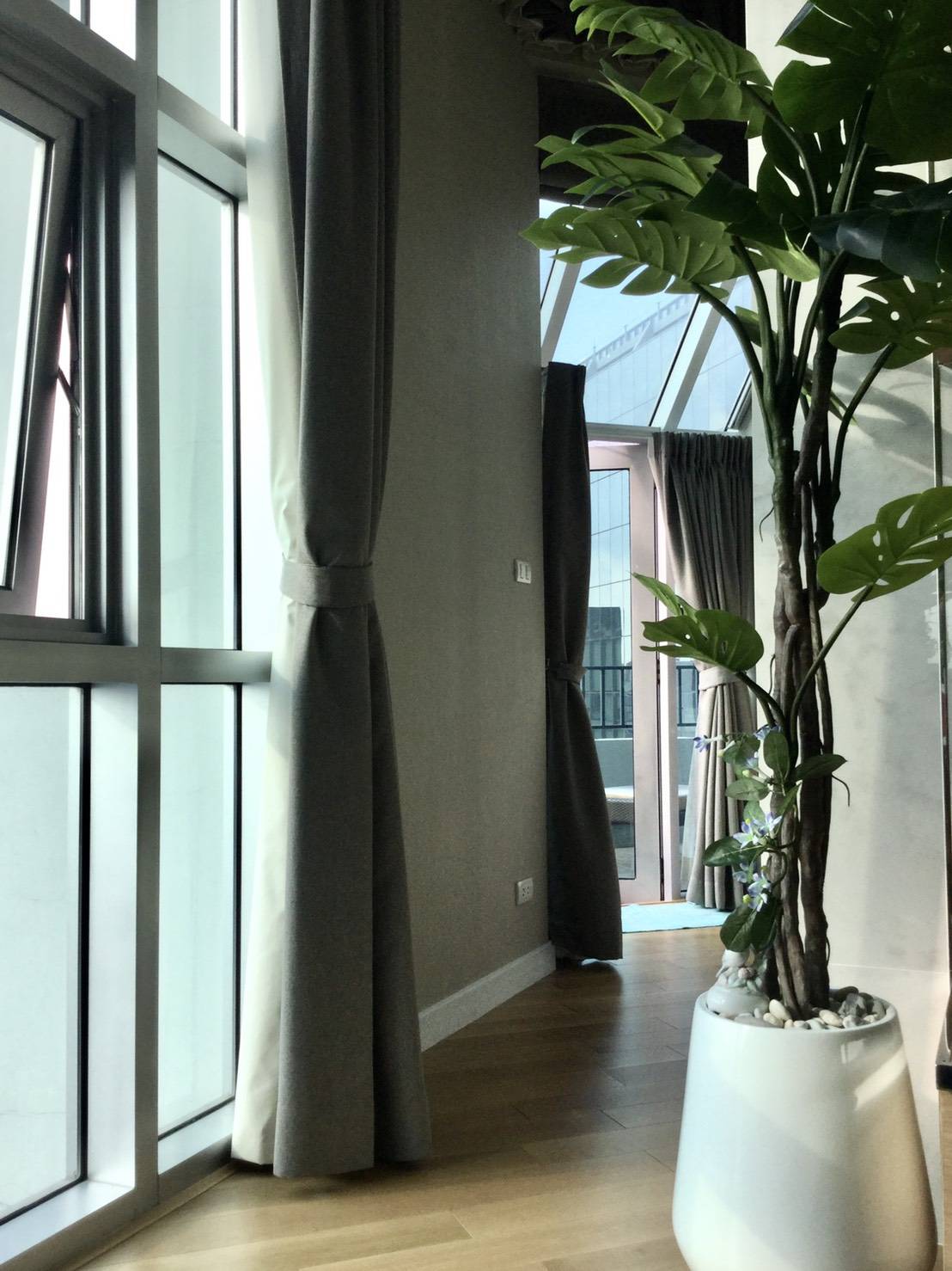 ขายคอนโด Belle Grand Rama 9 (เบ็ล แกรนด์ พระราม 9) ห้องเพ้นเฮ้าส์ penthouse fully furnished แบบ 2 ห้องนอน