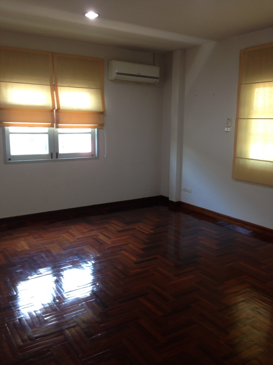 ให้เช่าบ้านเดี่ยว 2 ชั้น หมู่บ้าน ทองสถิตย์ วิลล่า 3 ห้องนอน 3 ห้องน้ำ 76 ตร.ว