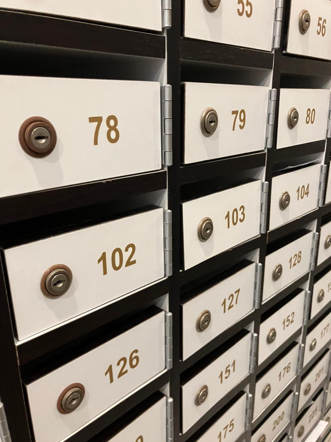 ขายคอนโด รีเจ้นท์ โฮม บางซ่อน เฟส 28 (Regent Home Bangson28) 1 ห้องนอน 1 ห้องนั่งเล่น 2 ห้องน้ำ 58 ตร.ม