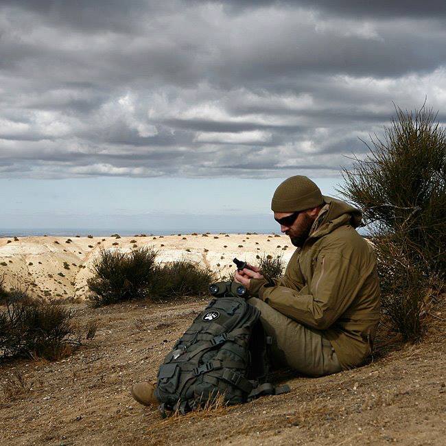 เสื้อกันหนาว กันลม กันฝน ตัวเดียวเอาอยู่ ทุกสภาพอากาศ...แนวTACTICAL เนื้อผ้า 3 ชั้น, ผ้าด้านนอกออกแบบมาให้กันน้ำ กันฝน กันหิมะ....มีHoodในตัว