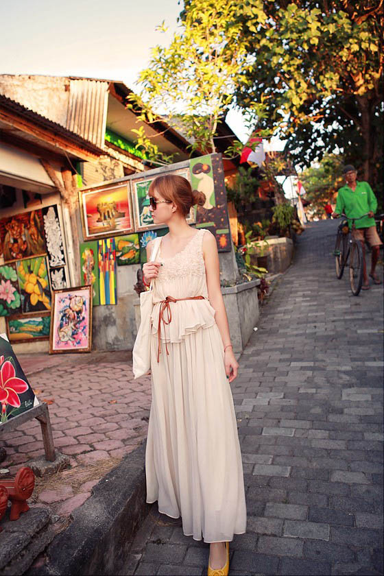 maxi dress ชุดเดรสยาวแขนกุด ผ้าชีฟอง ใส่ไปงานแต่งงาน สีแอพพริคอท แต่งพริ้วอัดพลีทรอบอก ใส่ออกงาน Asia Street Fashion