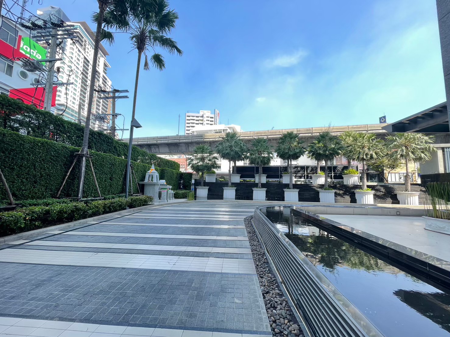 ขายคอนโด The Address Sukhumvit 28 : ดิ แอดเดรส สุขุมวิท 28 - Type: 2 ห้องนอน 2 ห้องน้ำ 1 ห้องนั่งเล่น 1 ห้องครัว