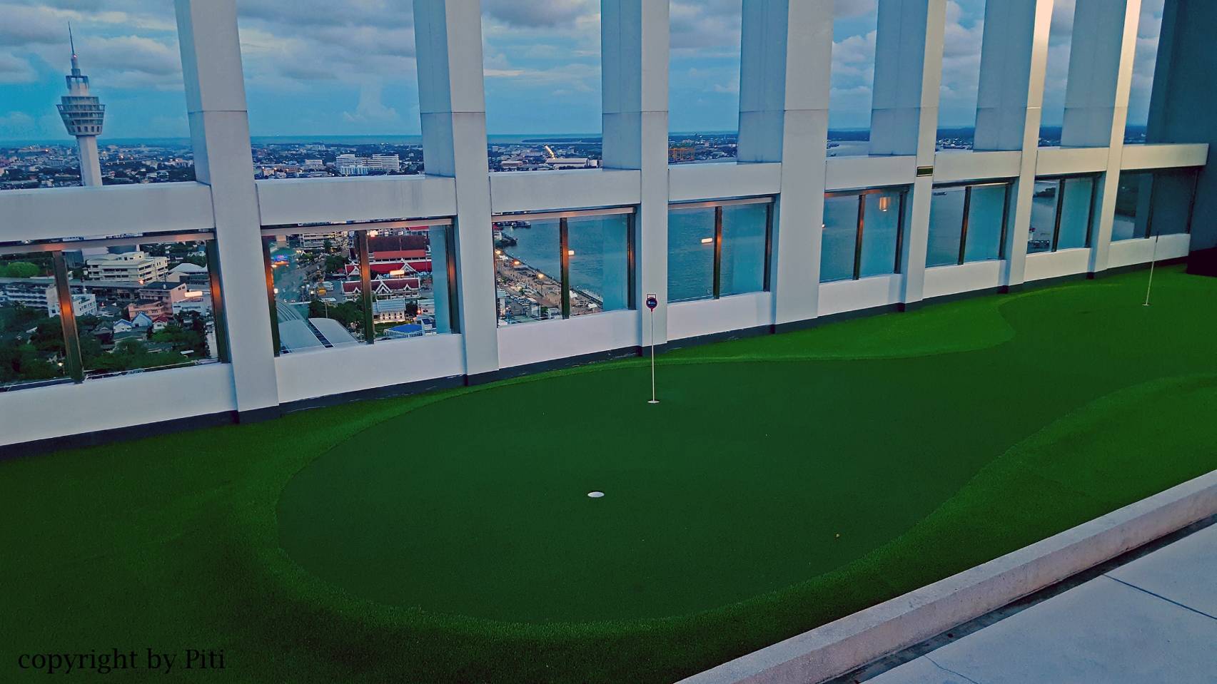 ขายคอนโด Knightsbridge Sky River Ocean (ไนท์บริดจ์ สกาย ริเวอร์ โอเชี่ยน) 1 ห้องนอน วิวโค้งแม่น้ำ