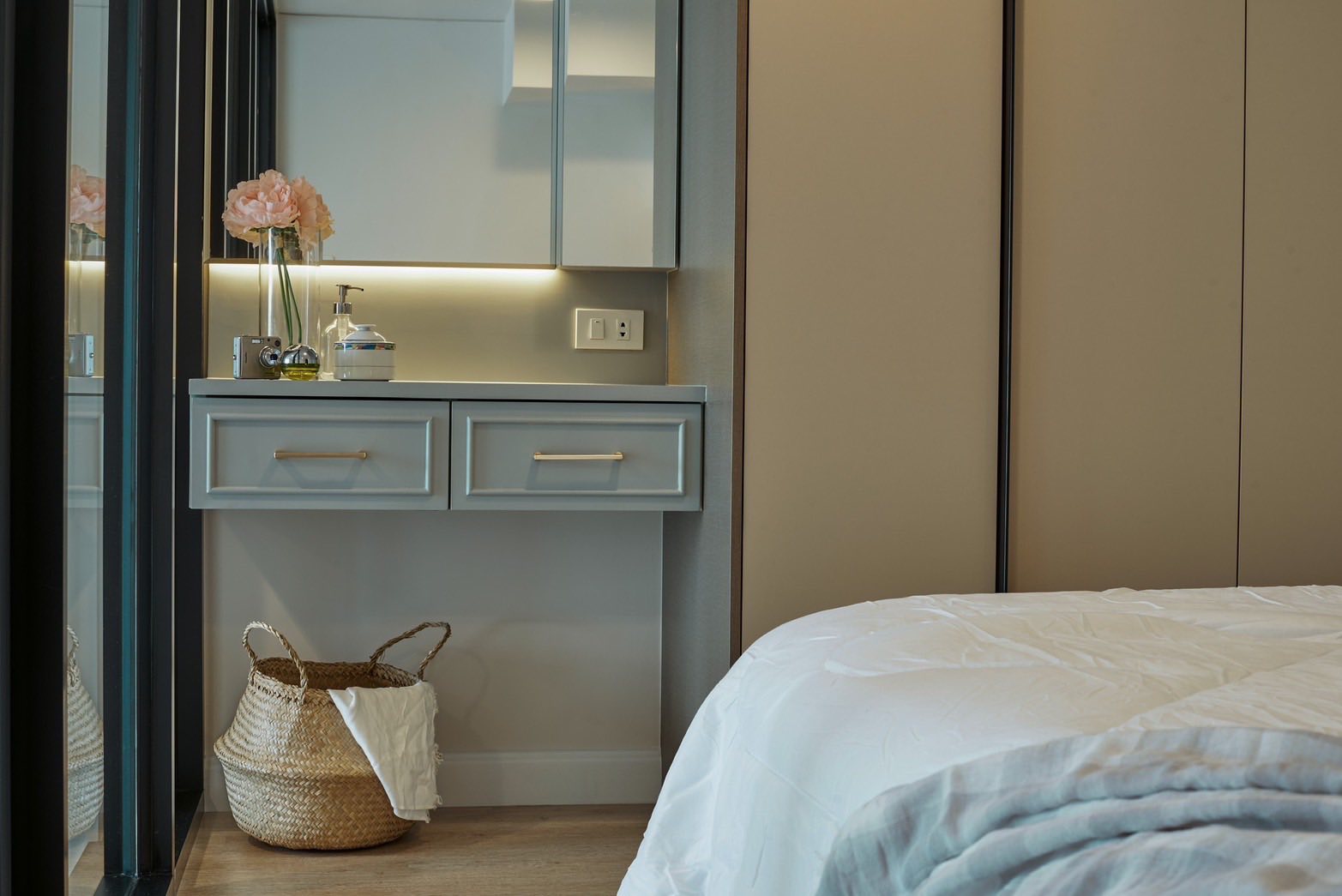 ✨ ขาย / ให้เช่า คอนโด Duplex 2 ชั้น Ideo สาทร – วงเวียนใหญ่ | Ideo Sathorn – Wongwian Yai ✨