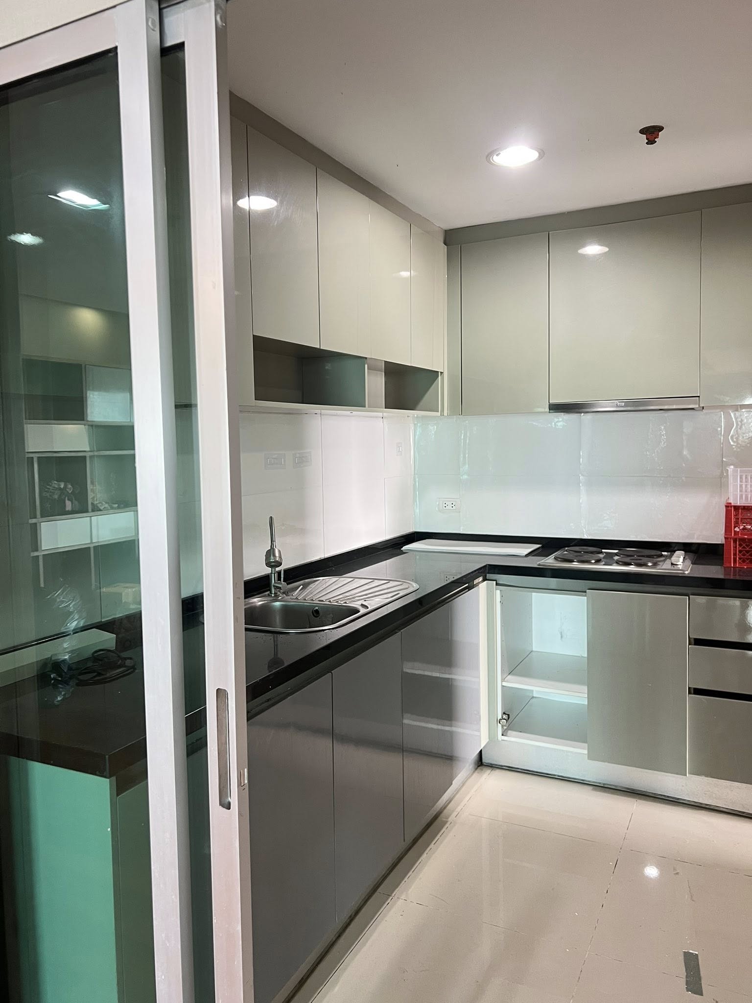 ให้เช่า / ขายคอนโด เบ็ล แกรนด์ พระราม 9 / For Sale Belle Grand Rama 9 (English below)