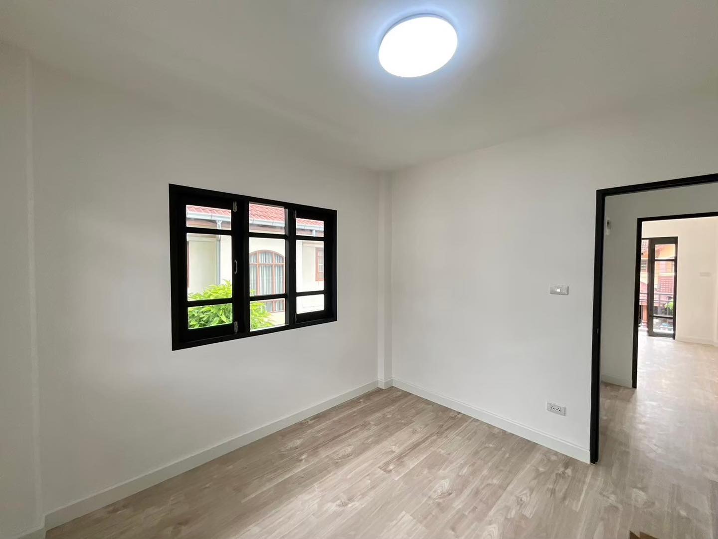 ด่วน! หลุดจอง บ้านเดี่ยว 2 ชั้น หนองจอก 70 ตรว. ราคาพิเศษ ฿3.29 ล้าน โอกาสสุดท้าย! เป็นเจ้าของบ้านเดี่ยวหลังใหญ่ โครงการ นันท์นลิน ปาร์คโฮม 3