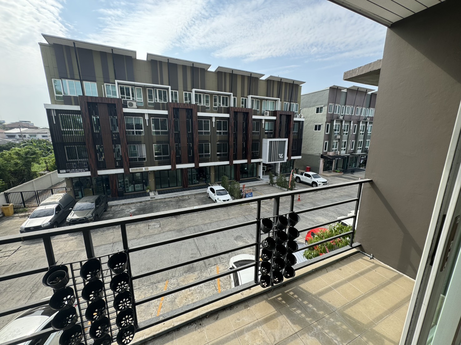 รหัสทรัพย์ 53645 ขายถูกพื้นที่ 62 ตร.ม. ราคา 2,100,000 บาท คอนโด The Trend ซอย คู้บอน 16/1 ถนนคู้บอน โครงการเดอะ เทรนด์ คอนโดทาวน์ (The Trend Condo town)