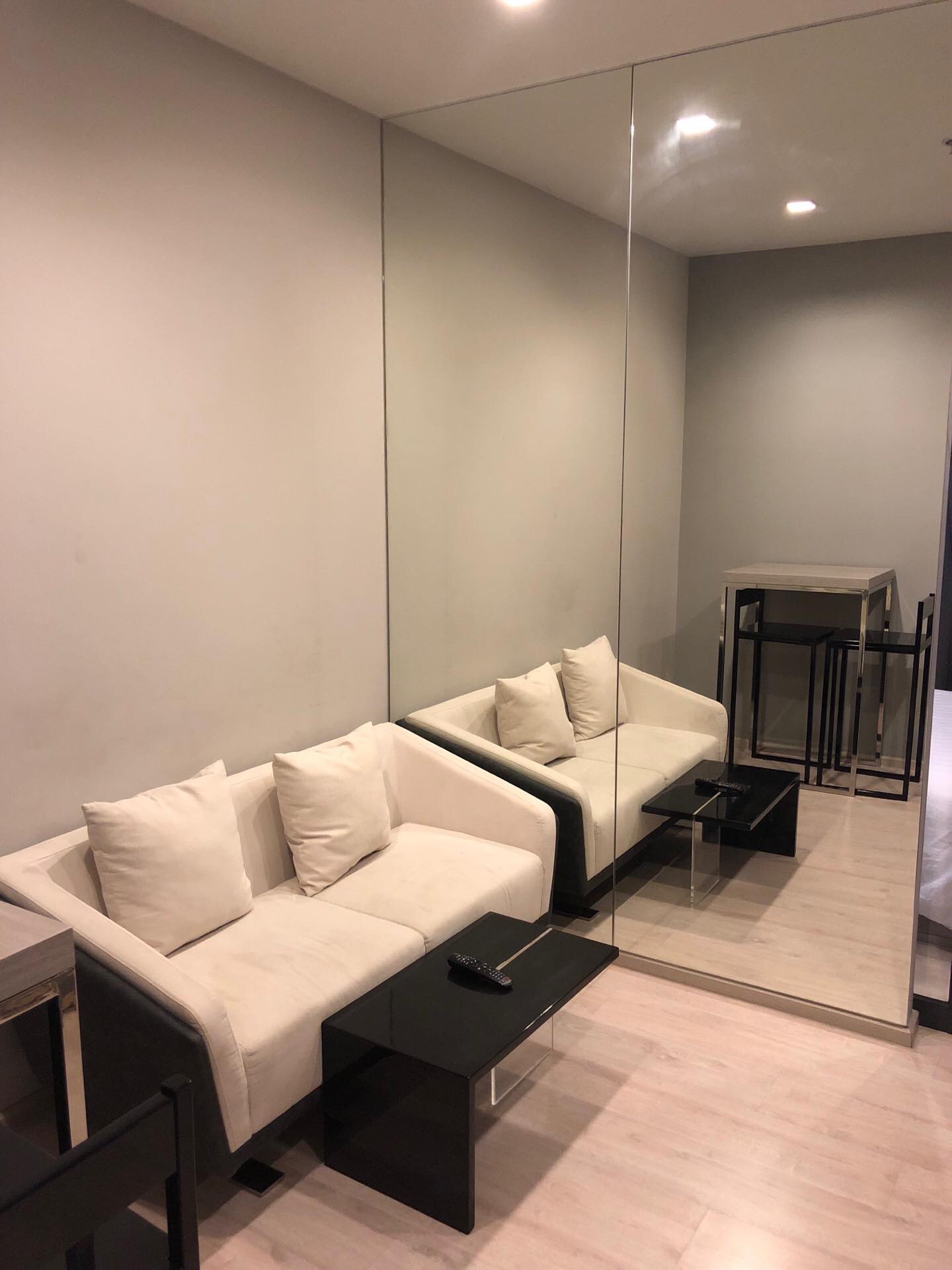 ให้เช่าคอนโด M Thonglor 10 (เอ็ม ทองหล่อ 10) 1 ห้องนอน 1 ห้องน้ำ ขนาด 30 ตรม ชั้น 11 ห้องแต่งครบพร้อมเข้าอยู่