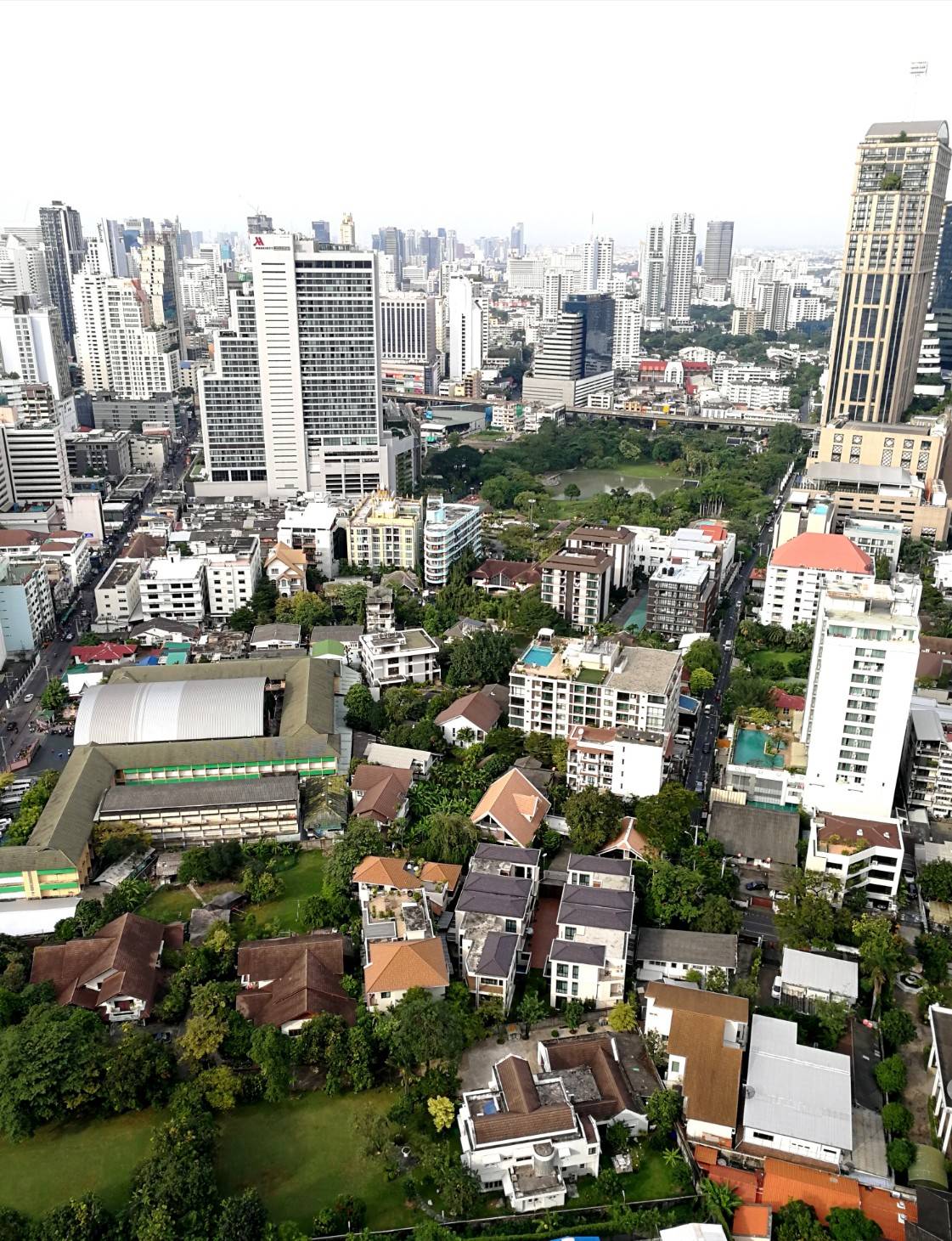 ให้เช่าคอนโด Park 24 (พาร์ค 24) 2 ห้องนอน 1 ห้องน้ำ ชั้น 26 ขนาด 54 ตรม