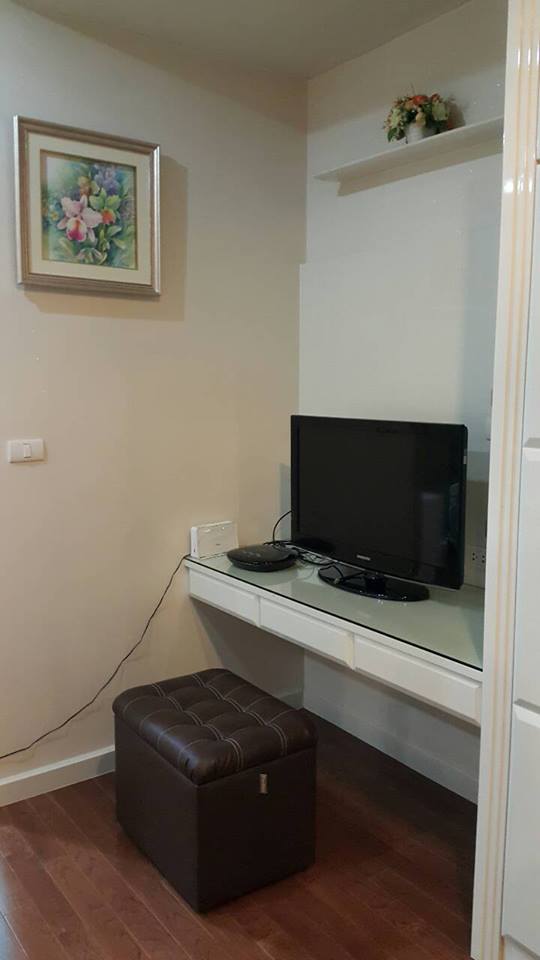 ให้เช่าคอนโด ดิ แอดเดรส ชิดลม THE ADDRESS CHIDLOM ห้อง Studio ชั้น 11 พื้นที่: 42 ตารางเมตร วิว สวน ราคา 25,000 บาท/เดือน เฟอร์นิเจอร์ครบ