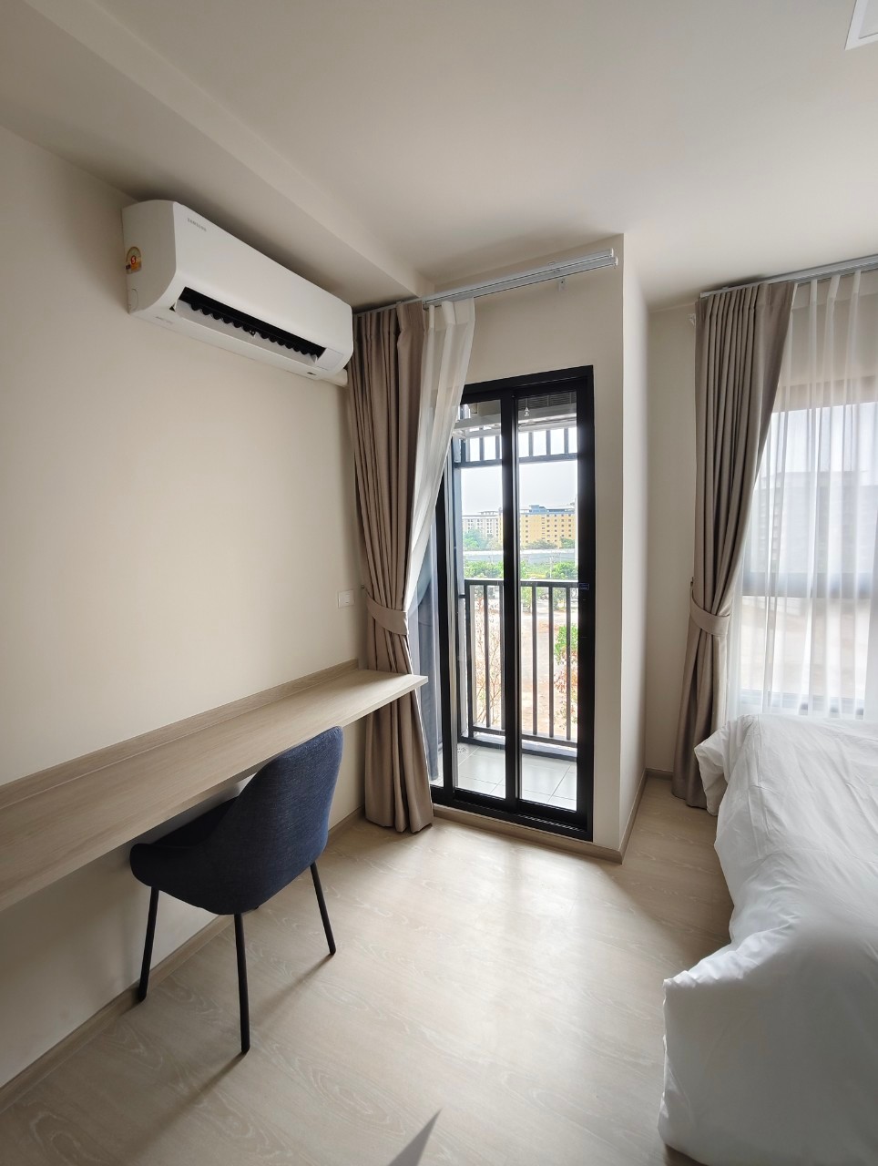 ให้เช่าคอนโด Dcondo Shine Rangsit (ดีคอนโด ชายน์ รังสิต)