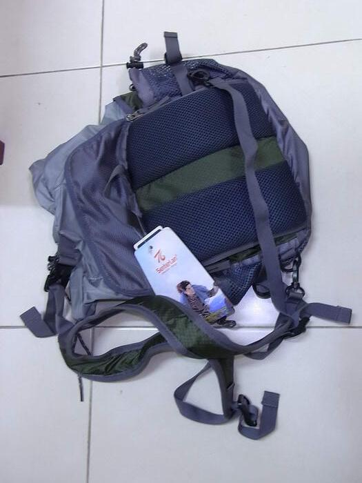 กระเป๋า คาดเอว SENTERLAN.ใส่เที่ยว ใส่ขี่จักรยาน ...กันน้ำ น้ำหนักเบา...สะพายได้ เปลียนเป็นเป้ได้