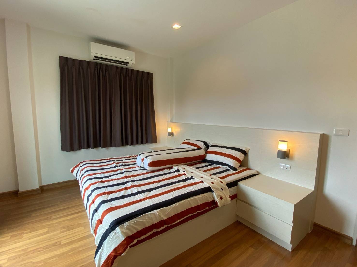 ให้เช่าบ้านเดี่ยวแต่งหรู ต้นโครงการ หมู่บ้านคาซ่าพรีเมี่ยม วงแหวน อ่อนนุช บางนา กม. 7