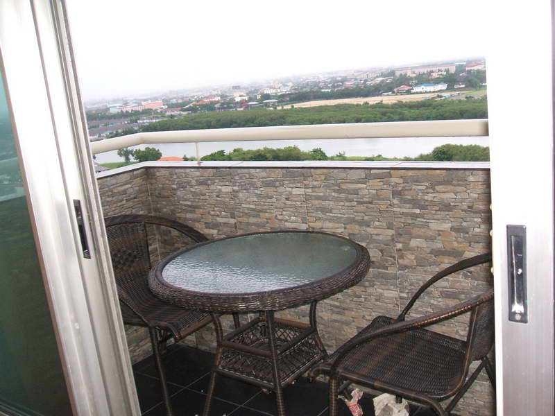 ขายและเช่า Lake View เลควิว คอนโด 80 ตรม. 2 นอน 2 น้ำ วิวทะเลสาบ เมืองทองธานี ห้อง 2 ห้องนอน 2 ห้องน้ำ 1 ห้องนั่งเล่น 1 ห้องครัว