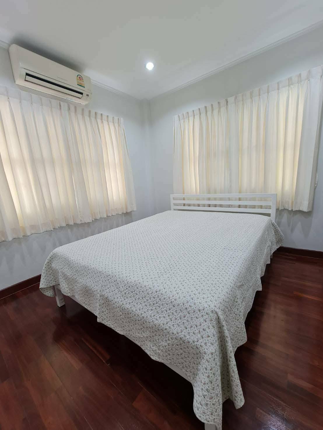 บ้านเดี่ยวให้เช่า หมู่บ้านมัณฑนา ศรีนครินทร์ (Montana Srinakarin Village) ราคาเช่า 43,000 บาท/เดือน