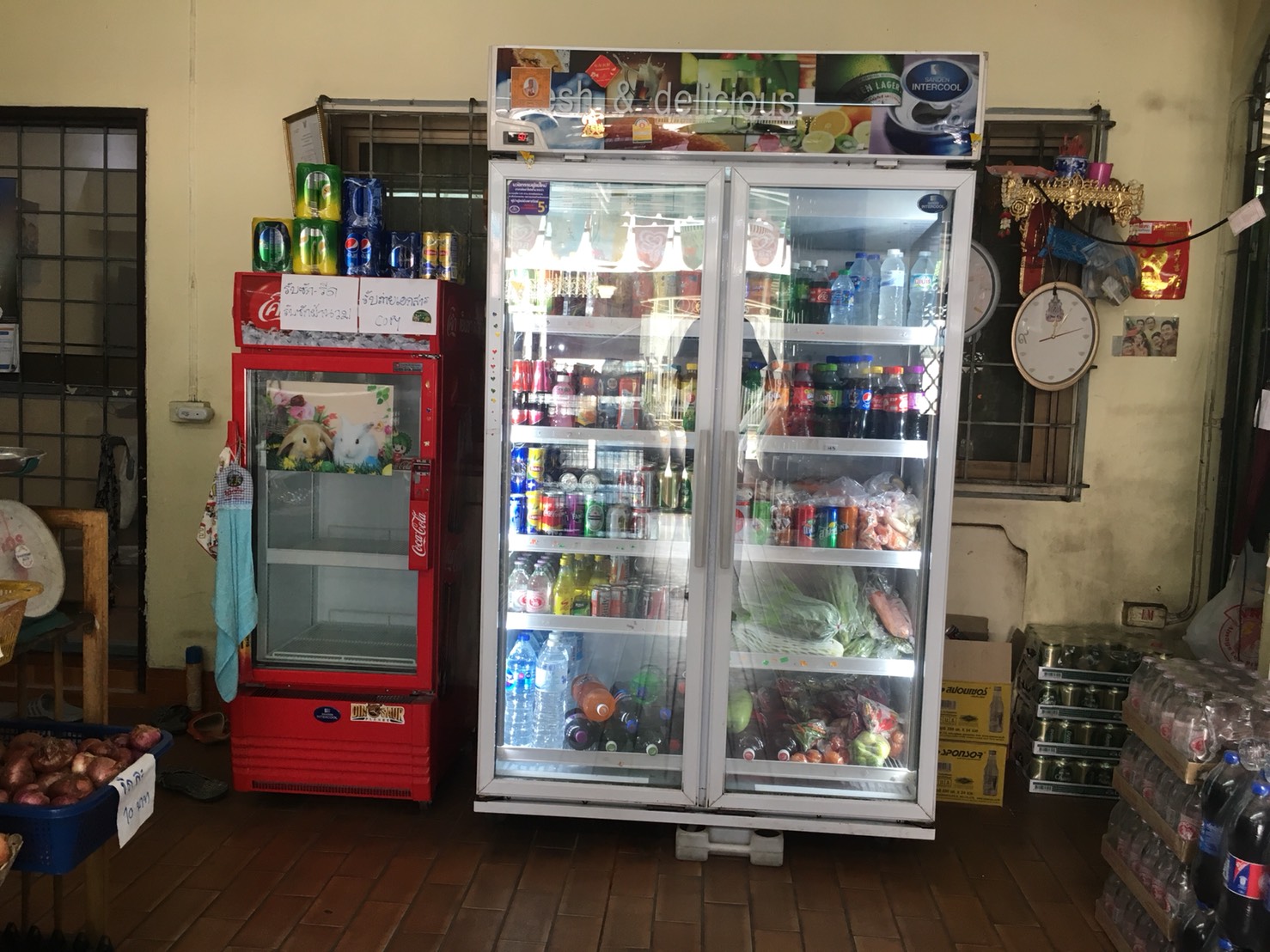 ขาย / เช่าบ้านแฝด 2 ชั้น หมู่บ้าน รังสิยา ซ.อุดมสุข 58 ถ.สุขุมวิท 103 ขายราคา 5.5 ล้าน 3 ห้องนอน