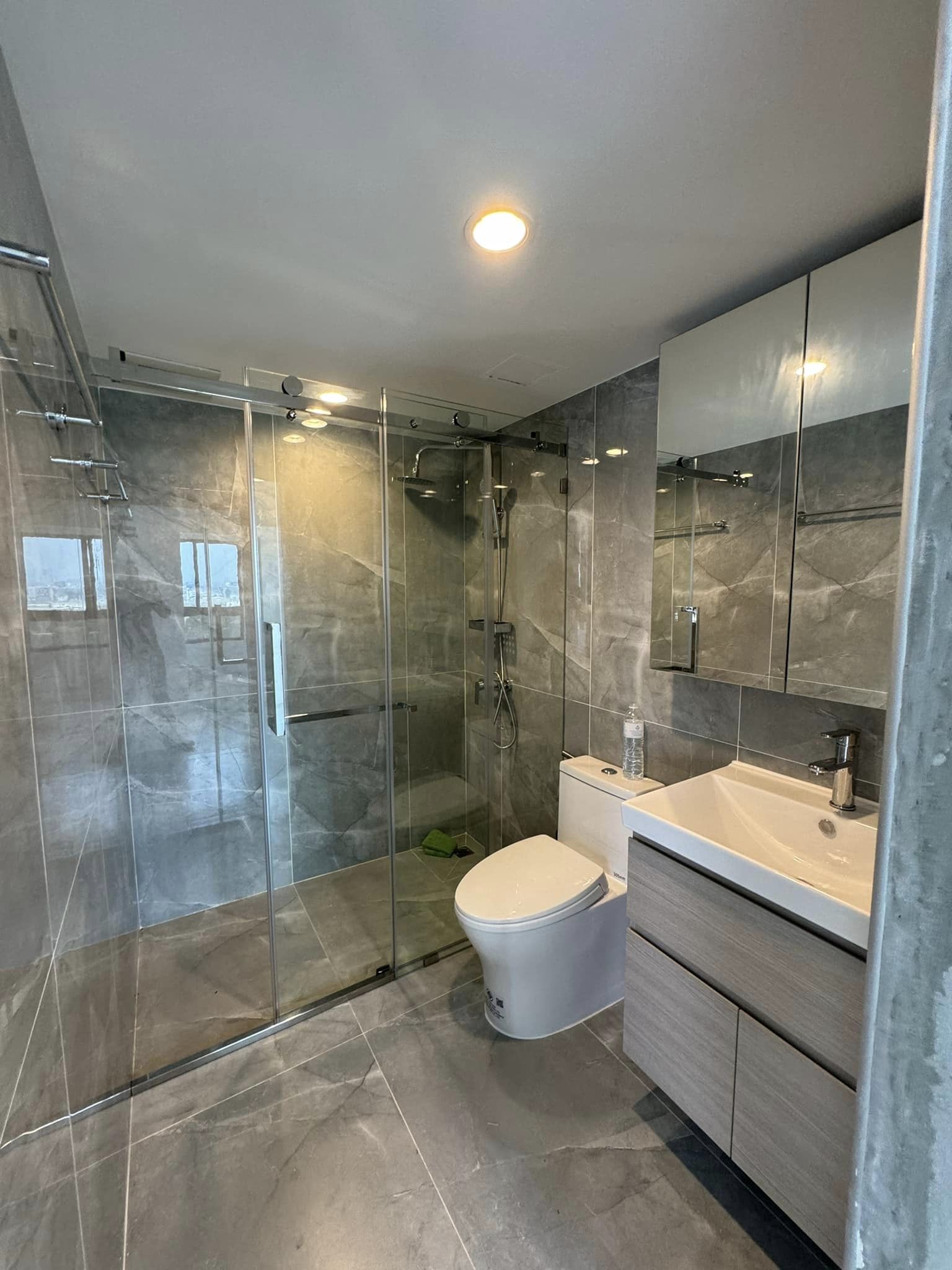 ขาย / ให้เช่าห้องรีโนเวทใหม่ Lumpini Ville Sukhumvit 77 (ลุมพินี วิลล์ สุขุมวิท 77) ( 1 ) ห้องขนาด 62 ตรม. 2 ห้องนอน