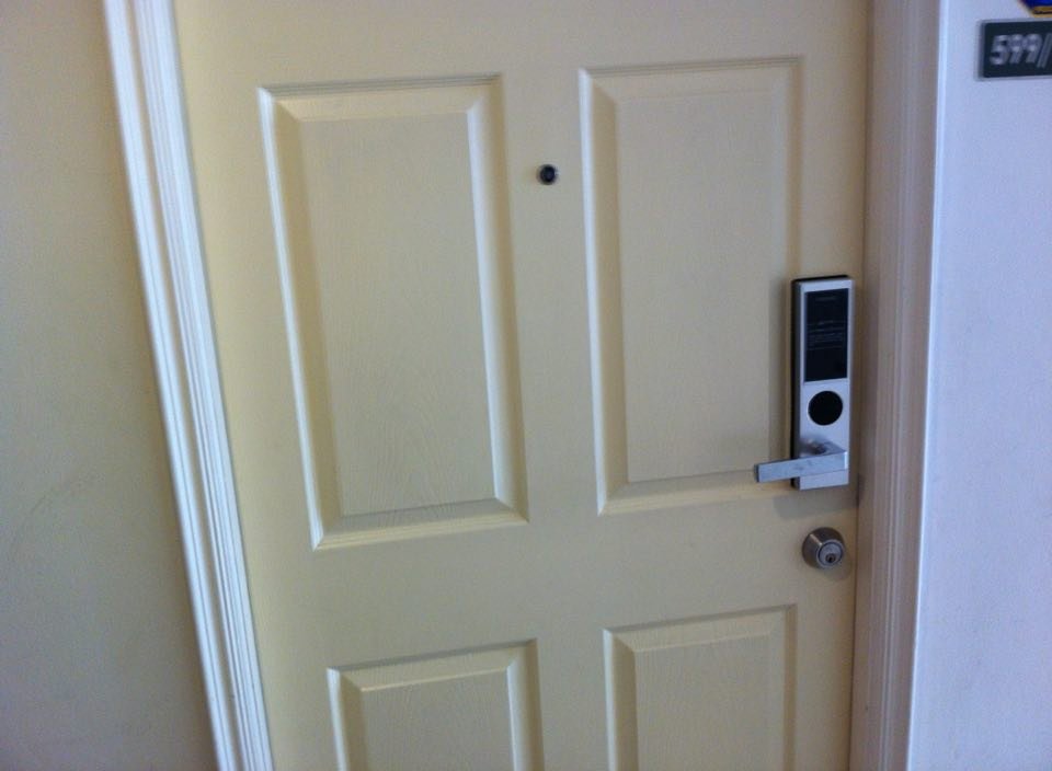 ให้เช่าคอนโด ลุมพินีวิลล์ ศูนย์วัฒนธรรม 2 ห้องนอน 2 น้ำ 1 ครัว พื้นที่ 60 ตร.ม. ตึก B2