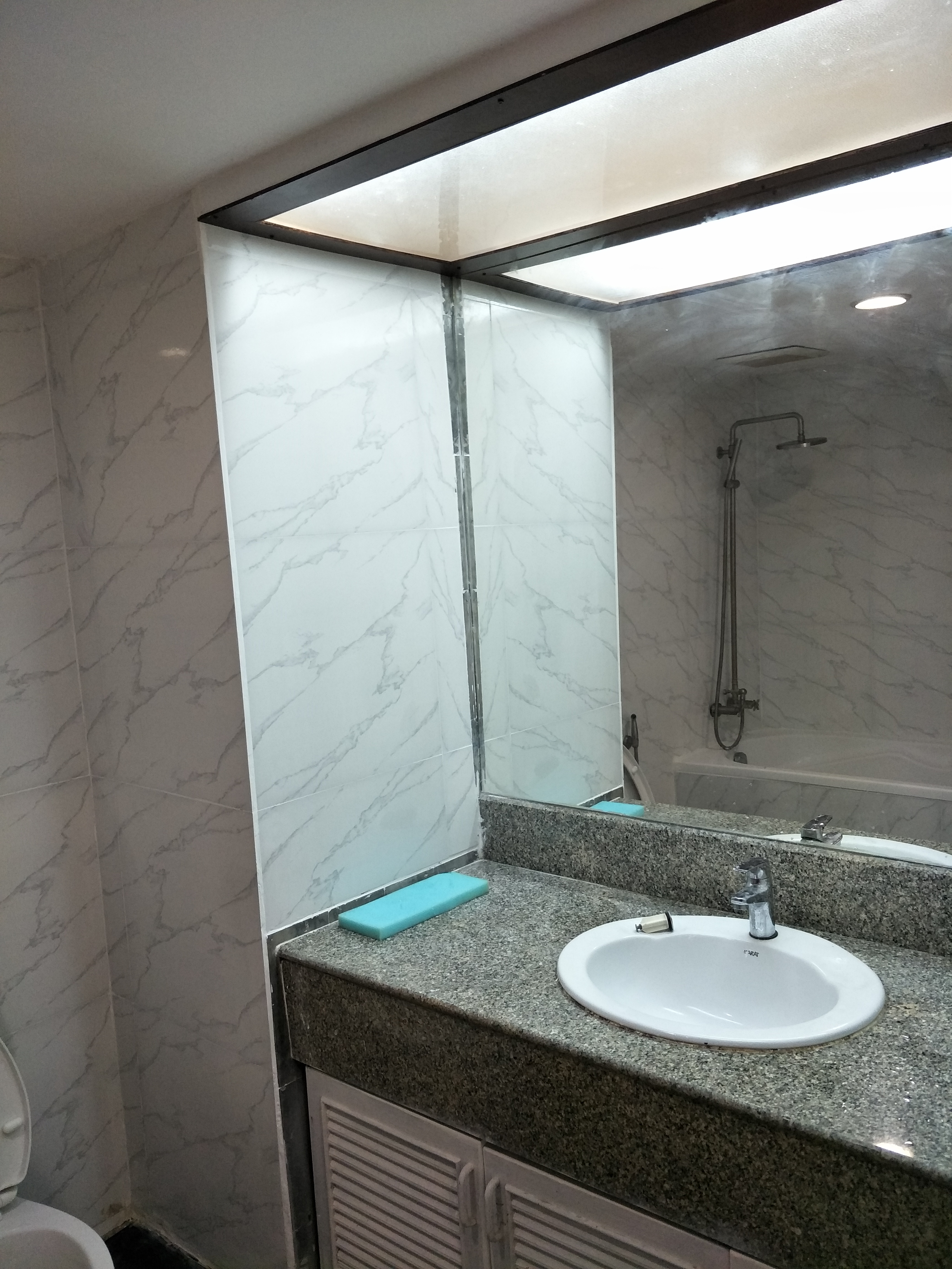 ขาย / ให้เช่าคอนโด Royal Nine Residence (รอยัล ไนน์ เรสซิเดนท์ ซอย พระรามเก้า 17 ) 1 ห้องนอน 1 ห้องน้ำ ชั้น 21 วิวหันหน้าไปทาง central พระรามเก้า