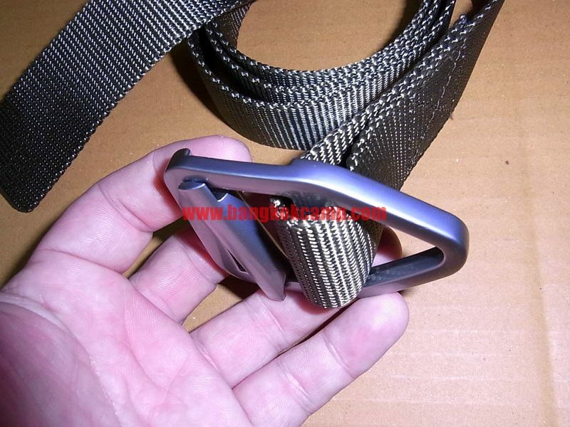 เข็มขัด หัวโลหะขาว สีเขียวทหาร