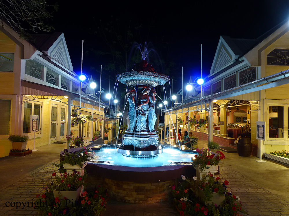 รหัสทรัพย์ 32240 ให้เช่า / ขาย บ้านเดี่ยว 2 ชั้น ใน Brookside Valley Rayong ใกล้ทะเลสาบ ( เดินแค่ 20 วินาที ) เนื้อที่ 105 ตรว. 3 ห้องนอน 2 ห้องน้ำ โซฟาสามารถปรับเป็นเตียงนอนได้