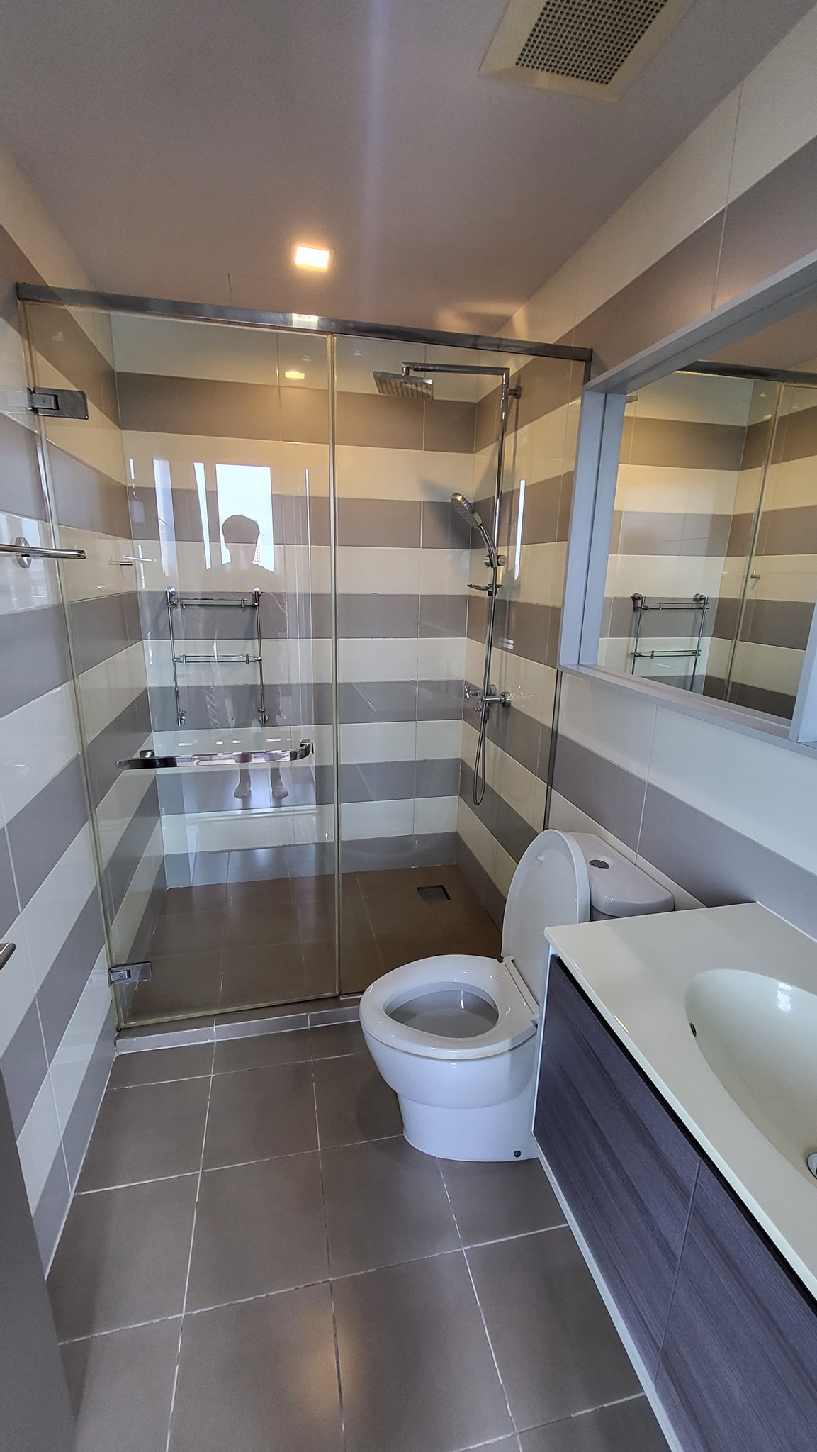 ให้เช่าคอนโดแต่งครบ Ceil by Sansiri (ซีล บาย แสนสิริ) ซอย 12 1 ห้องนอน ขนาด 47 ตรม. ชั้น 16 วิว เพชรบุรีและทองหล่อ