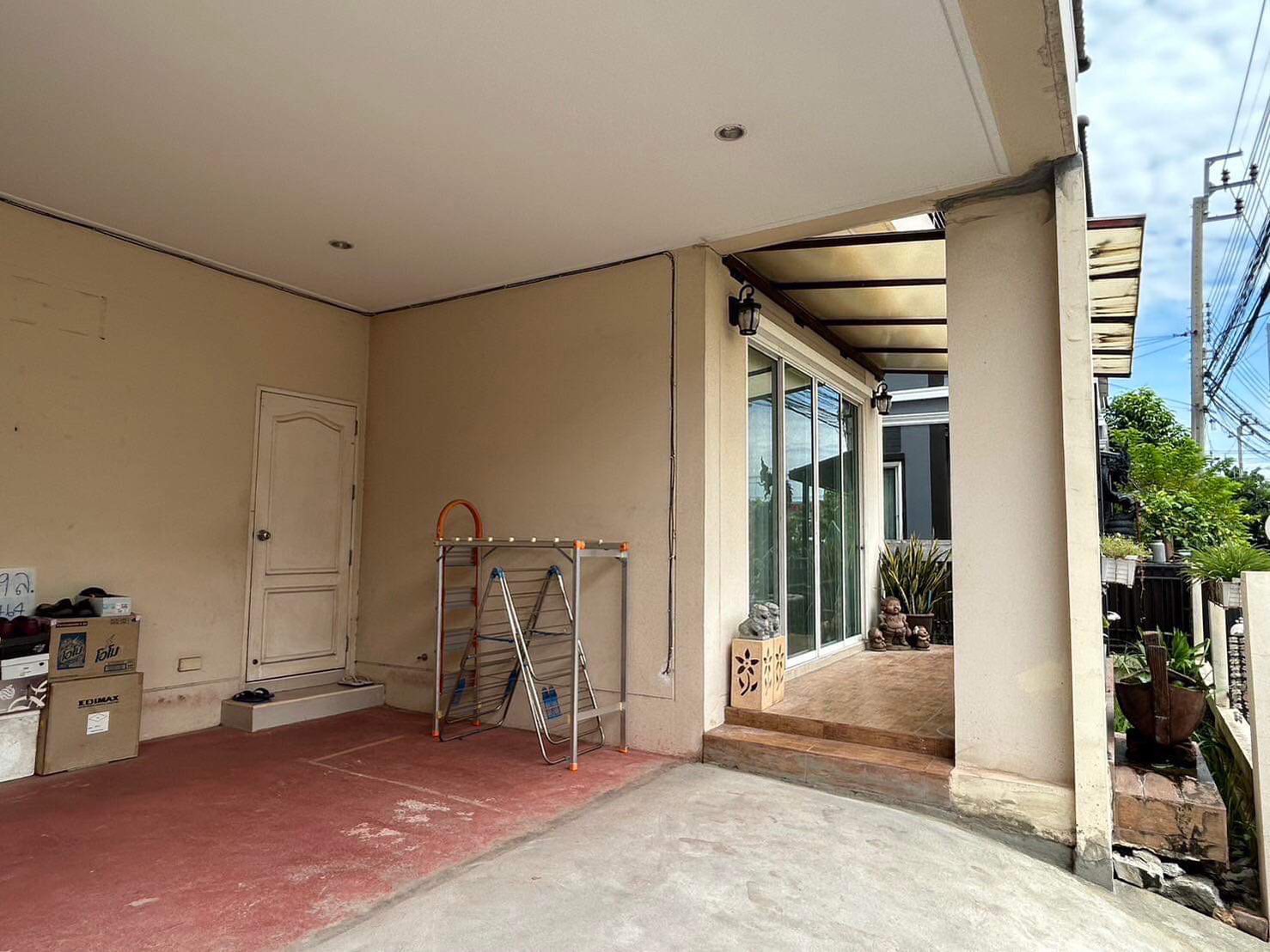 ขายบ้านเดียวติดถนนใหญ่ไม่ต้องเข้าซอย 3.35 ล้าน ราคาเดียวกับทาวน์เฮ้าส์ หมู่บ้าน พัฒนาสิริ เดอะไพรด์ ถนนเลียบคลองสอง