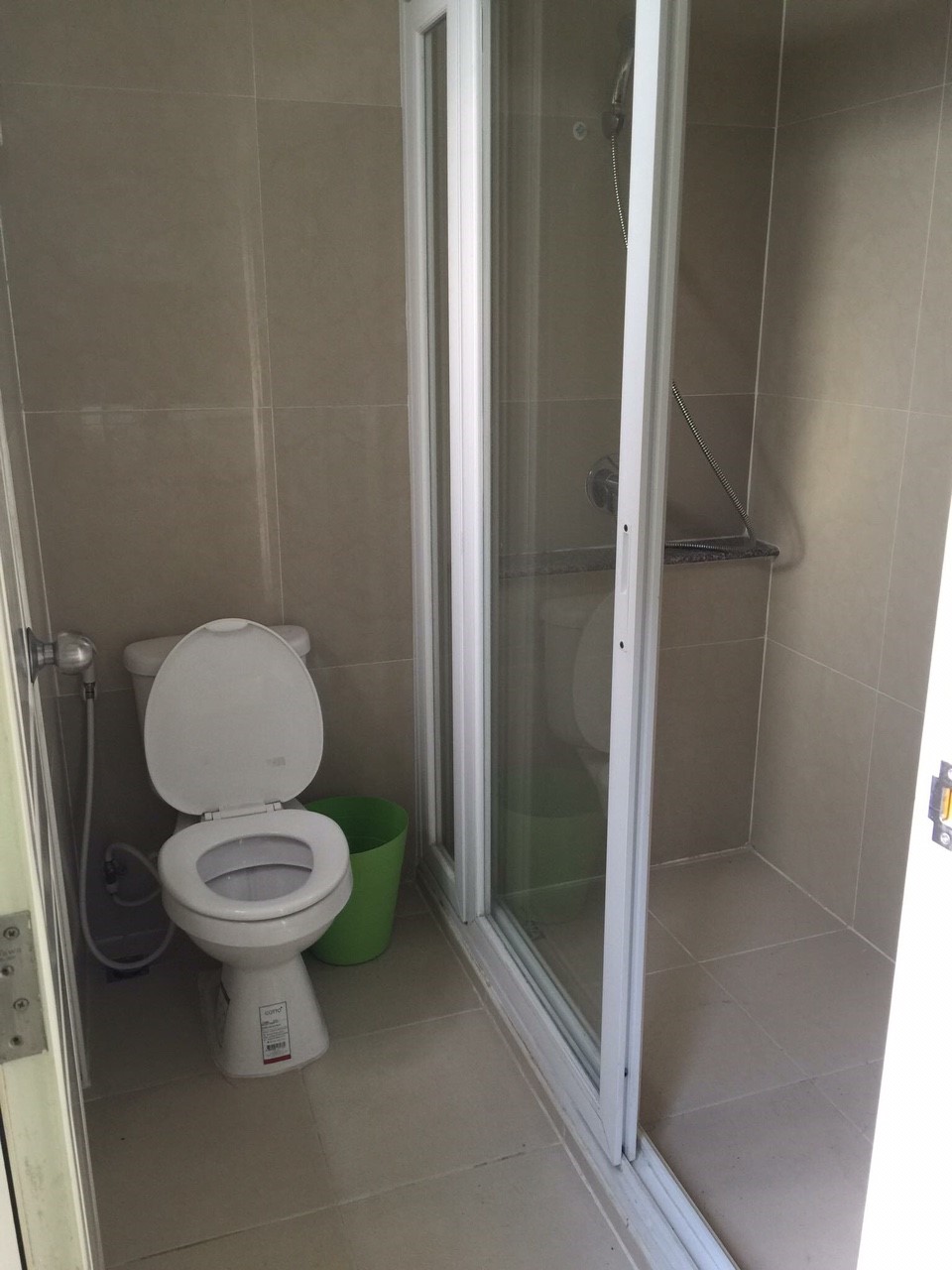 คอนโด แฮปปี้ ลิฟวิ่ง รัชดา 18 Happy Living Ratchada 18 ให้เช่า 2 ห้องนอน 2 ห้องน้ำ 1 ห้องรับแขก 1ห้องครัว เนื้อที่ 67ตรม.