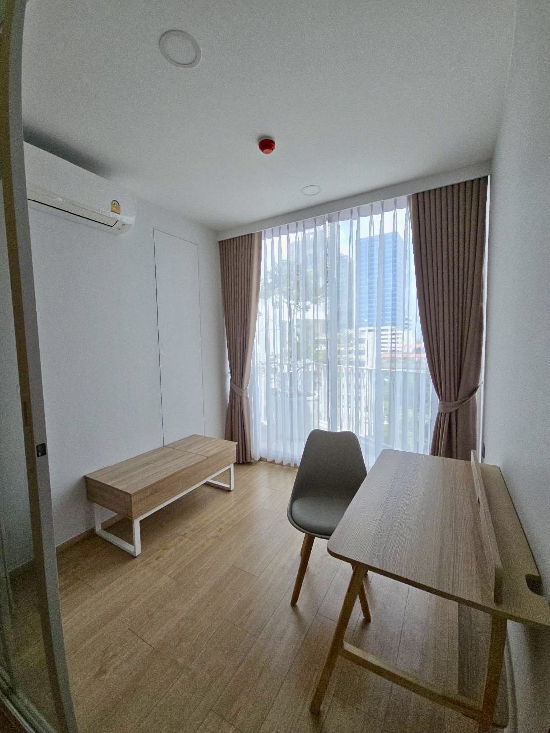 ให้เช่า คอนโดหรู Chewathai Residence Thonglor (ชีวาทัย เรสซิเดนซ์ ทองหล่อ) 📍 ทองหล่อ ซอย 20 (แจ่มจันทร์) เข้าซอยเพียง 200 เมตร ใจกลางทองหล่อ