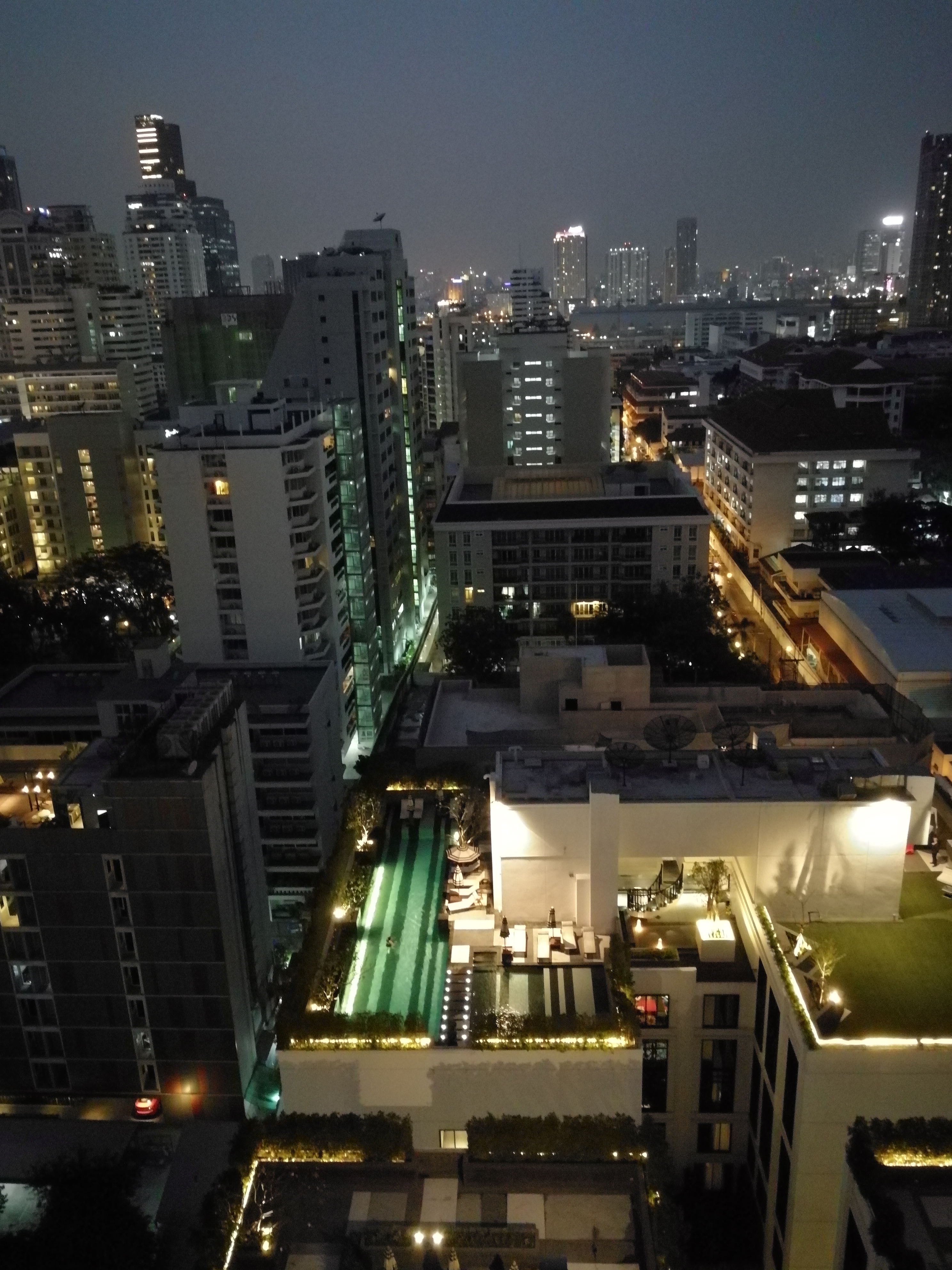 ขาย / เช่าคอนโด 15 Sukhumvit Residences (15 สุขุมวิท เรสซิเด็นท์) ยูนิทที่ 1. ห้อง 12/400 (2003) แบบ B2 ห้อง 1 ห้องนอน 1 ห้องน้ำ ชั้น 20