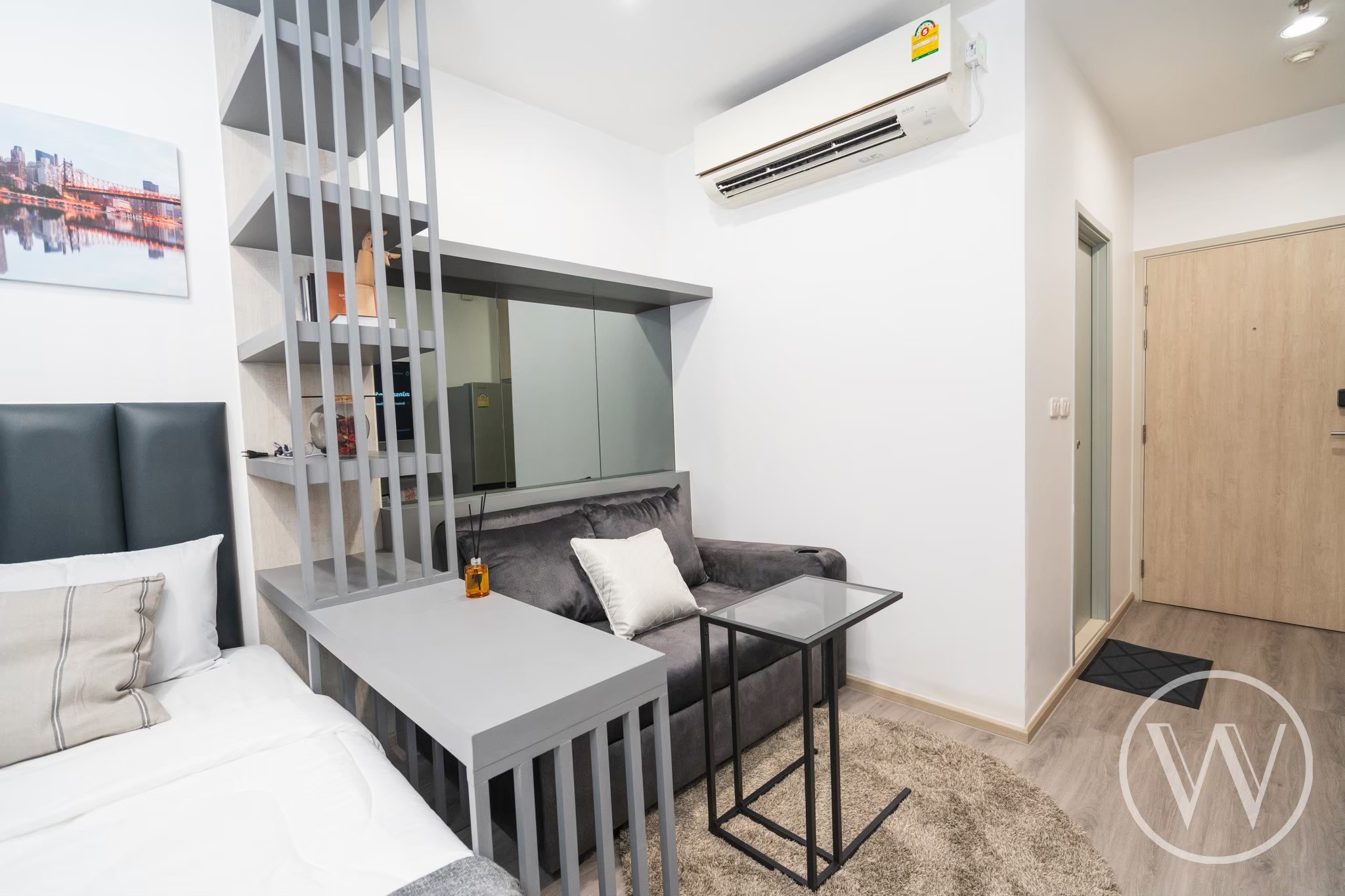 ขายคอนโดหรูติด BTS บางนา IDEO MOBI Sukhumvit Eastgate ไอดีโอ โมบิ สุขุมวิท อีสท์เกต ห้องสตูดิโอขนาด 22 ตร.ม. ชั้น 11 วิวสระว่ายน้ำ