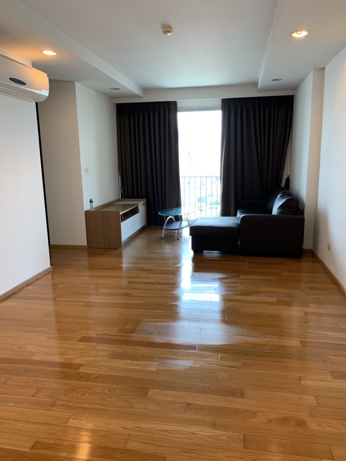 ขาย/ เช่า คอนโด Abstracts Phahonyothin Park (แอ็บสแตร็กส์ พหลโยธิน พาร์ค) 1.) ห้อง 592 ชั้น 20 ขนาด 57.77 ตรม 2 ห้องนอน