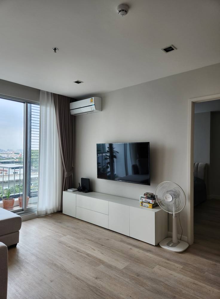 ให้เช่าคอนโด เดอะรูม สาทร–ตากสิน / For Rent The Room Sathorn–Taksin (English below)