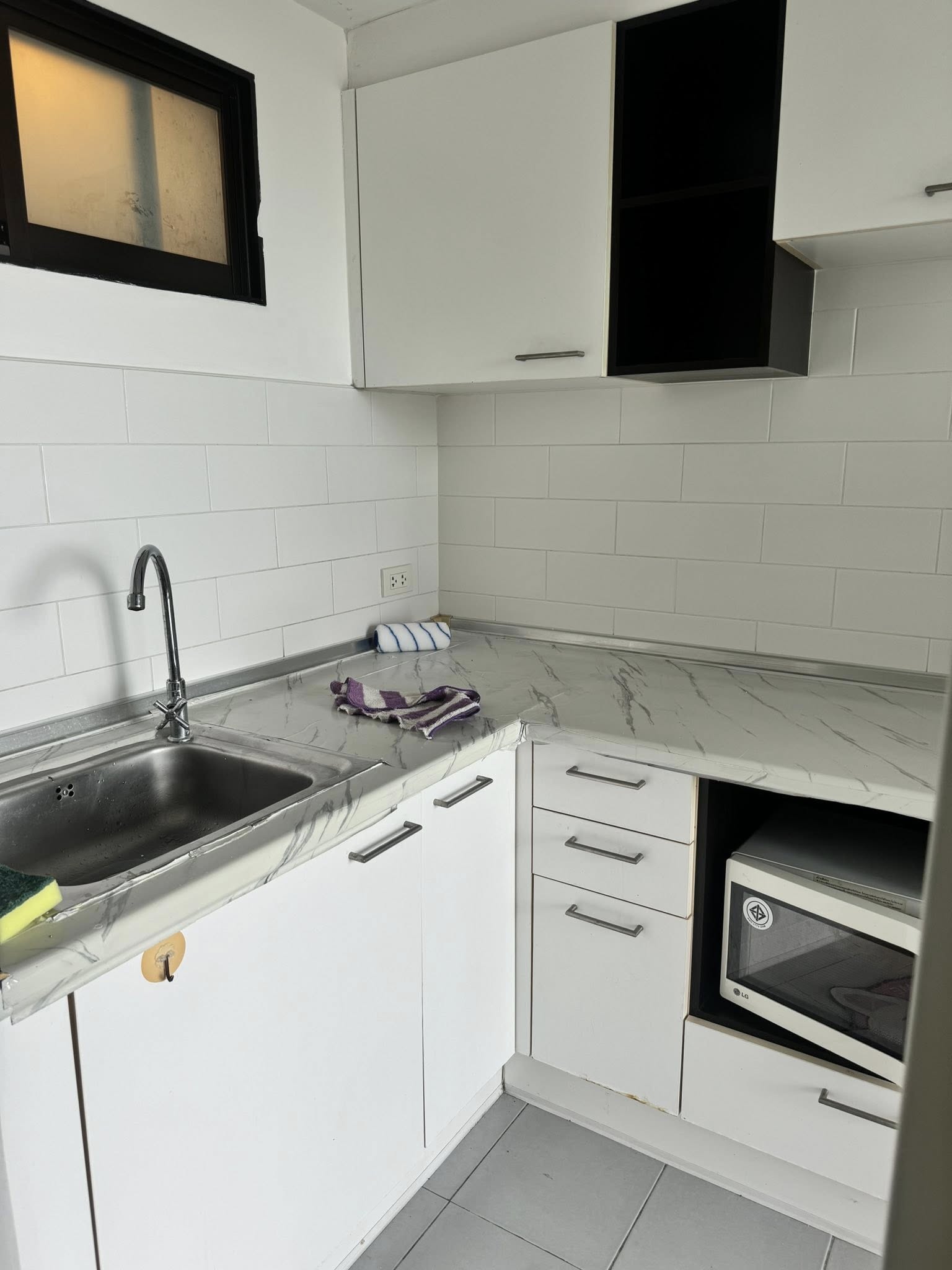 ขาย / เช่า คอนโด Lumpini Place Pinklao 2 (ลุมพินี เพลส ปิ่นเกล้า 2) ชั้น 20 ขนาด 38.60 ตร.ม. วิวถนนใหญ่ พร้อมเข้าอยู่ได้เลย