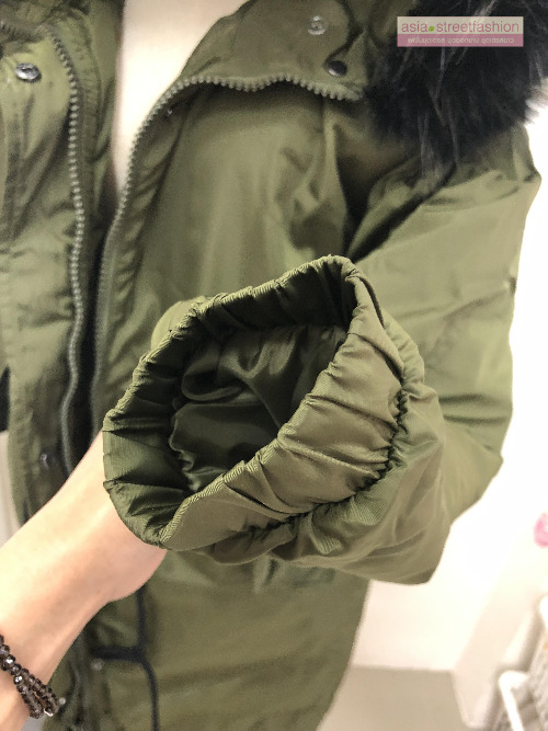 เสื้อกันหนาวฮู้ดดี้ ทรงยาว แต่งเฟอร์หนาฟู งานเกรดดีเหมือนแบบ บุนวมหนา อุ่นมาก หิมะก็เอาอยู่ (ถอดขนถอดฮู้ดได้) เทาฮู้ดชมพู