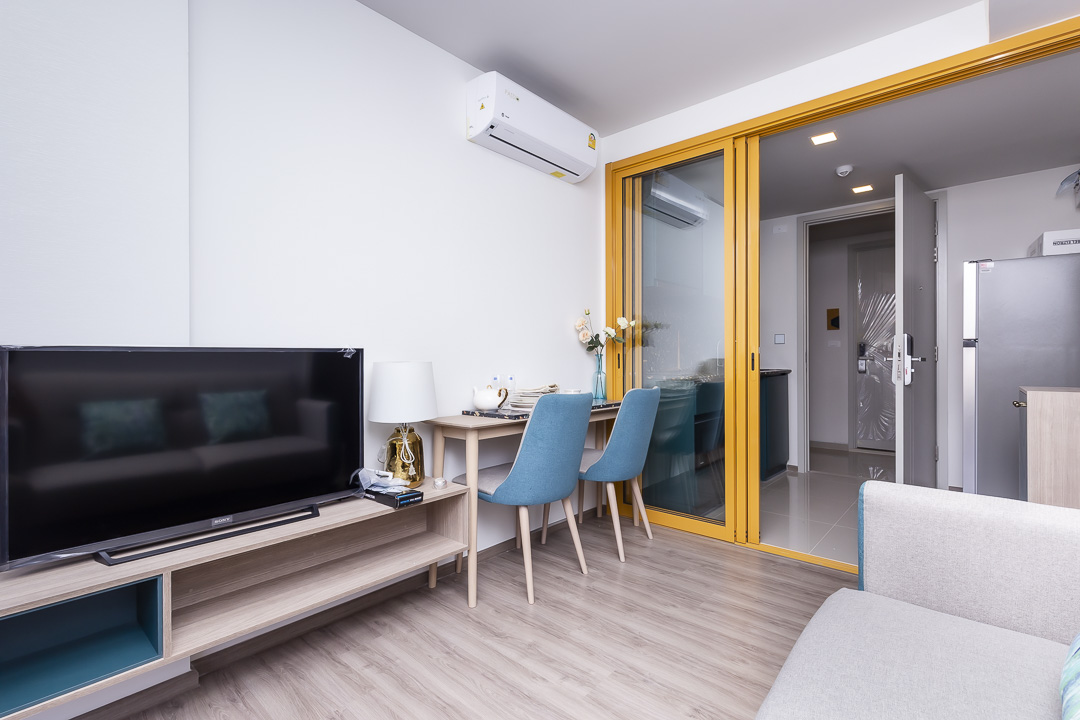 ให้เช่าคอนโด THE BASE Sukhumvit 50 (เดอะ เบส สุขุมวิท 50) มีหลายชั้น หลายขนาด ราคาเริ่มต้นที่ 15,000 บาทต่อเดือน