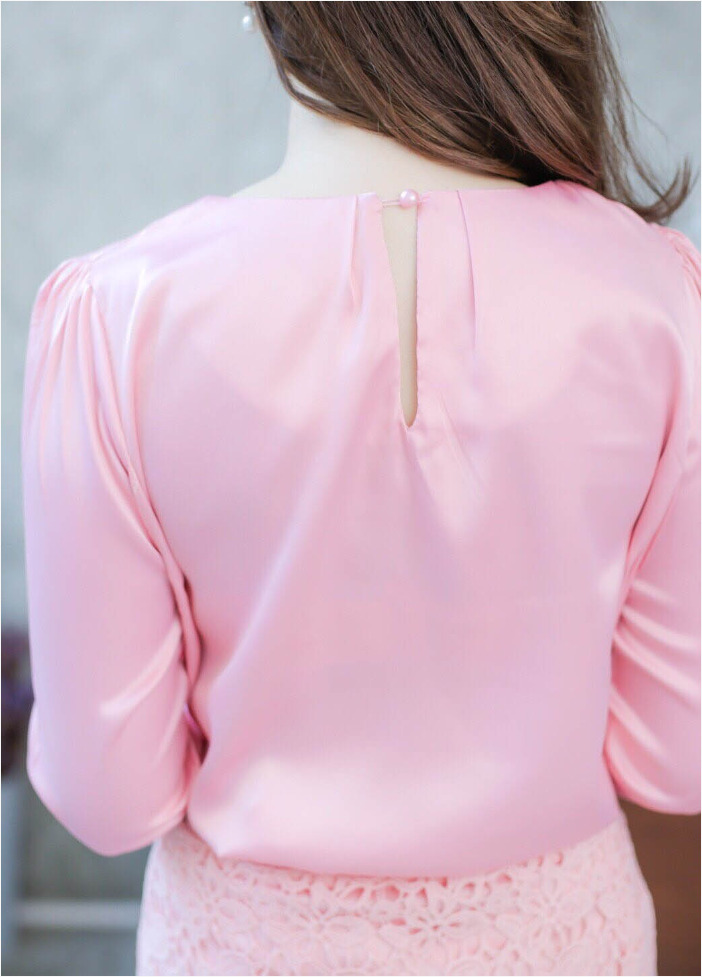 ชุดออกงาน ชุดไปงานแต่งงานสีชมพู เซ็ทเสื้อแขนยาว+กระโปรงลูกไม้ แนวเรียบหรู สวยหวาน