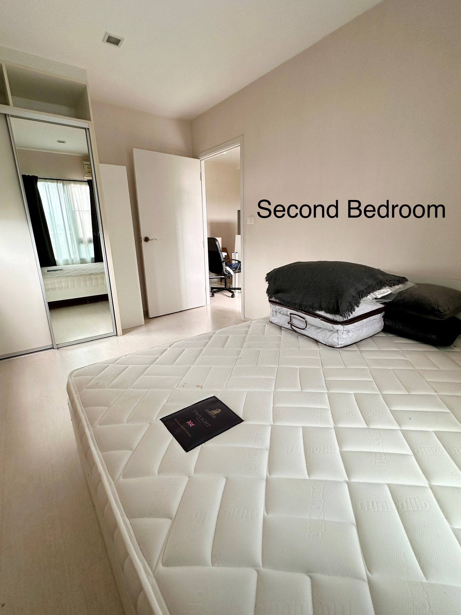 ให้เช่า คอนโดเลต พิกเซล สาทร / For Rent Condolette Pixel Sathorn