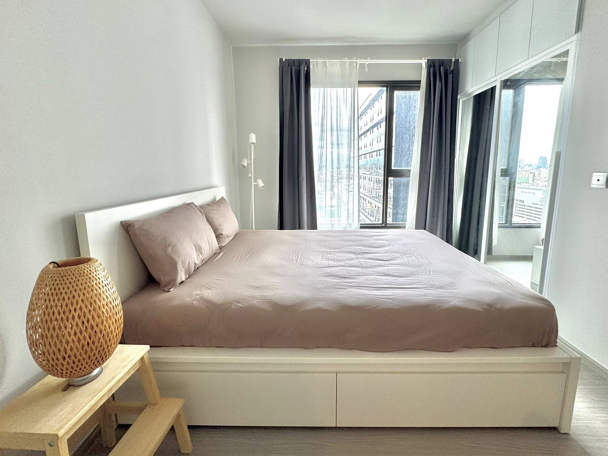 ✨ ปล่อยเช่า! คอนโด Life Asoke–Rama 9 💥 ห้องสวย ชั้น 18 พร้อมเข้าอยู่ ใจกลางพระราม 9 ทำเลฮอต!