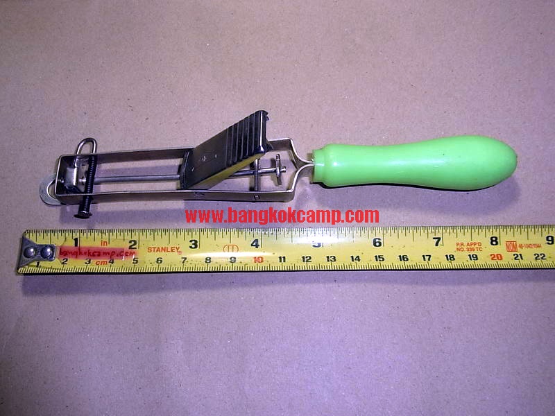 ที่จุดแก๊ส..เยอรมัน ใหม่เก่าเก็บ ใช้งานได้ปกติ (สีเขียว)