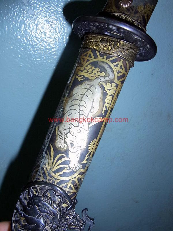ดาบซามูไร ลายเสือ ขนาดกลาง ใบมีดเป็นเหล็กลาย (ใบมีดดามัสกัส)